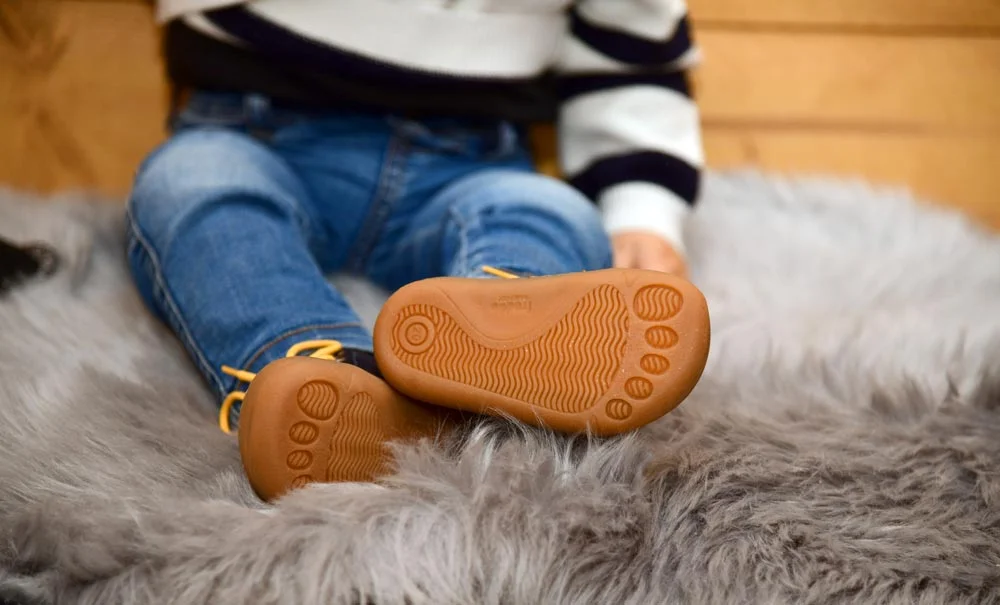 calzado barefoot niños
