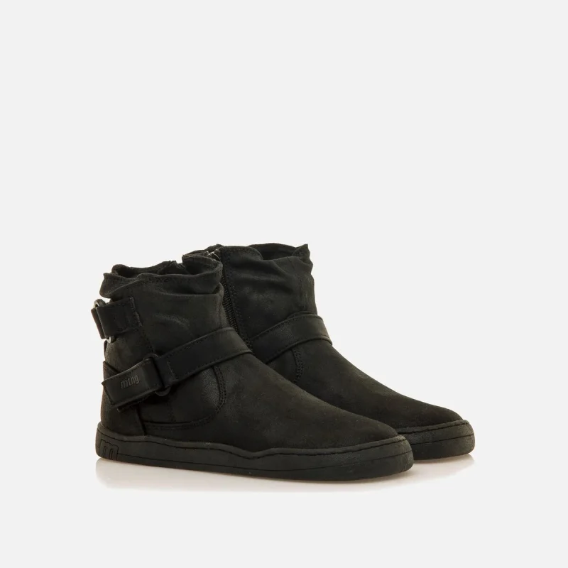 Botas-infantiles-respetuosos-Nina-FREE-negro-58860-C56889-Mustang.webp Botas-infantiles-respetuosos-Nina-FREE-negro-58860-C56889-Mustang.webp
