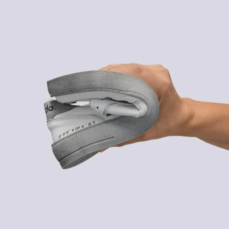 DADA_manos_3_WEB.webp DADA_manos_3_WEB.webp