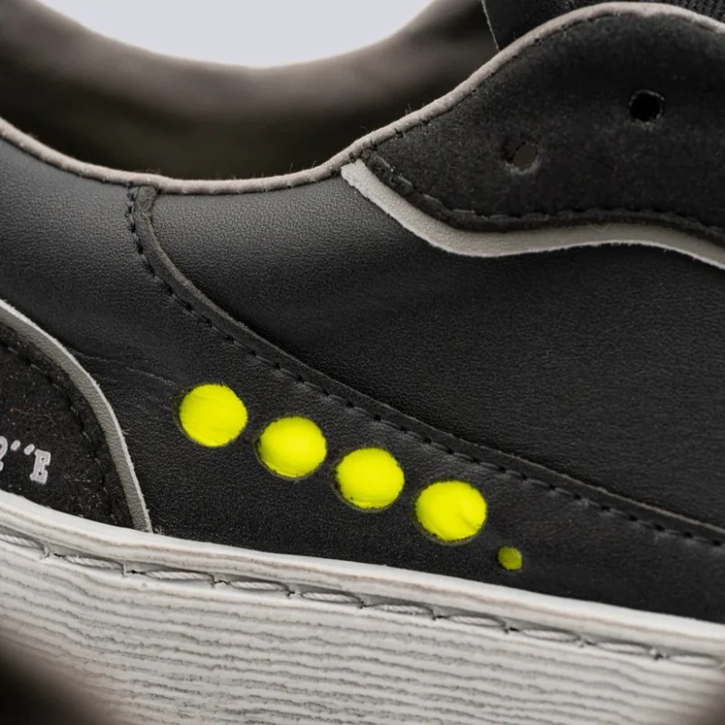 Shibuya_V1_Black_WEB_7.webp Shibuya_V1_Black_WEB_7.webp