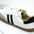 ZAPATILLAS-RETRO-MINIMALISTAS-SAMBAS-NENS-9026-R-NEGRO.webp