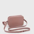 bolso-bandolera-igor-ane-rosa3-1.webp