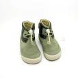 botas-nino-minimalistas-blanditos-by-crios-berna-verde.webp