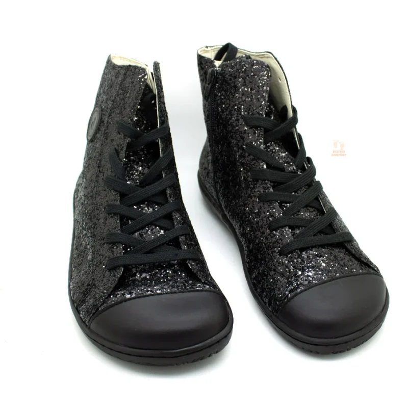 botas-respetuosas-brillo-coqueflex-glitter-negro-15500-adam.webp botas-respetuosas-brillo-coqueflex-glitter-negro-15500-adam.webp