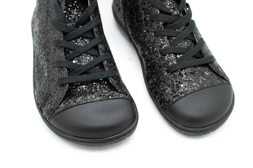 botas-respetuosas-brillo-negras-coqueflex-glitter-negro-15500-adam.webp botas-respetuosas-brillo-negras-coqueflex-glitter-negro-15500-adam.webp