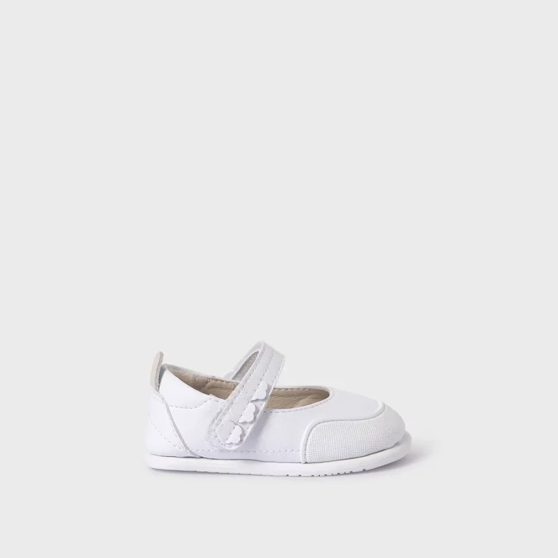 merceditaS-respetuosas-mayoral-bebe-blanco-XL-4.webp merceditaS-respetuosas-mayoral-bebe-blanco-XL-4.webp