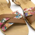 sandalias-barefoot-iris-estampado-flores-deditos.jpg
