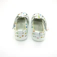 sandalias-barefoot-zapy-gobio-blanco.webp