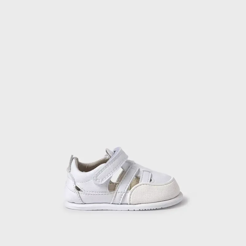 sandalias-respetuosas-mayoral-41565-bebe-blanco-1-1.webp sandalias-respetuosas-mayoral-41565-bebe-blanco-1-1.webp