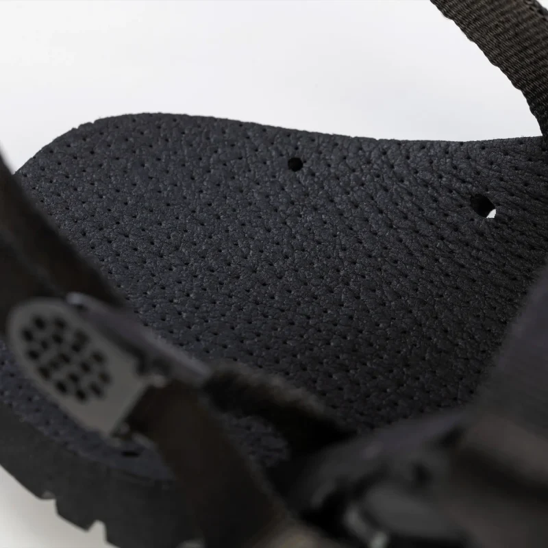 sandalias-respetuosas-nallu-journey-negro.webp sandalias-respetuosas-nallu-journey-negro.webp