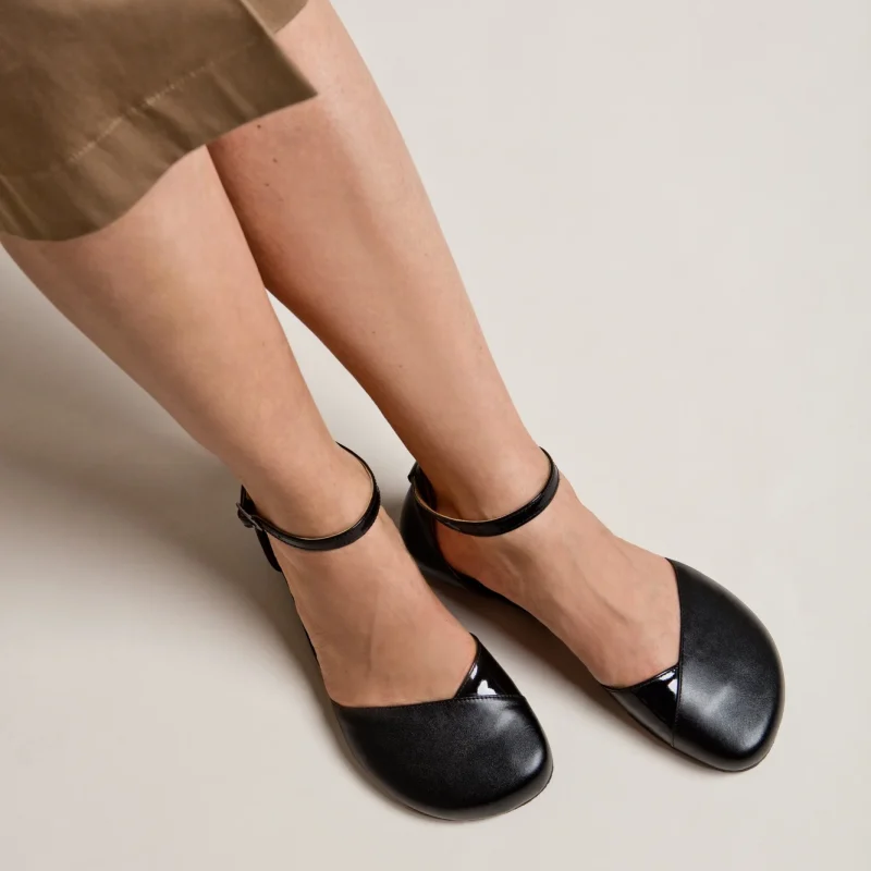 valencianas-barefoot-shapen-poppy-negro.webp valencianas-barefoot-shapen-poppy-negro.webp